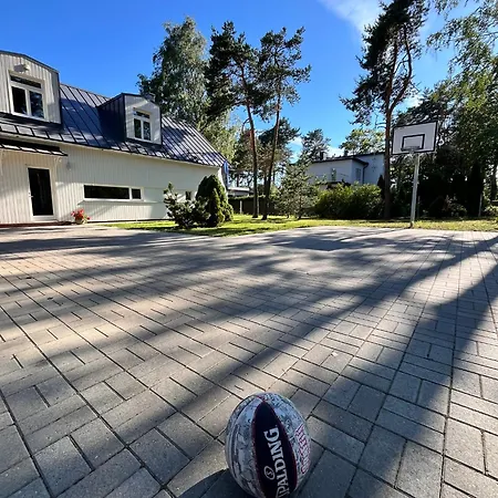 White House Daire Tallinn